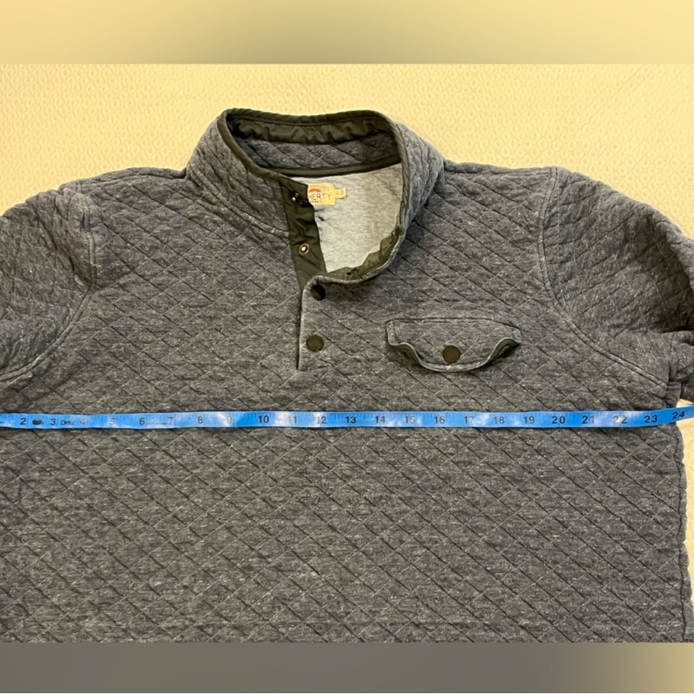 Faherty Epic Quilted Blue Pullover - image 4